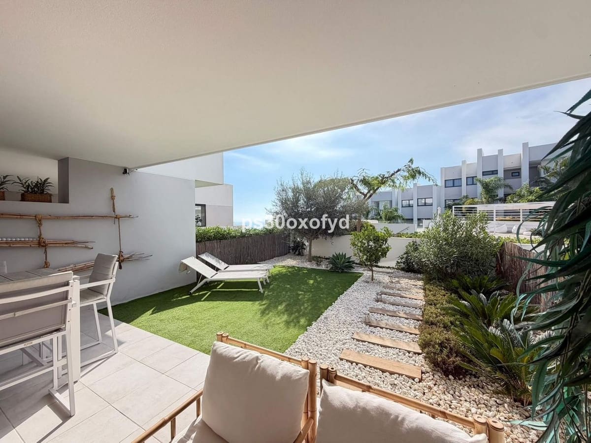 Apartamento de 2 habitaciones en La Duquesa / Puerto de la Duquesa en venta con piscina - 469.000 € (Ref: 10160840)