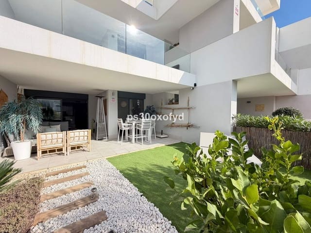 Apartamento de 2 habitaciones en La Duquesa / Puerto de la Duquesa, Manilva en venta con piscina - 469.000 € (Ref: 10160840)