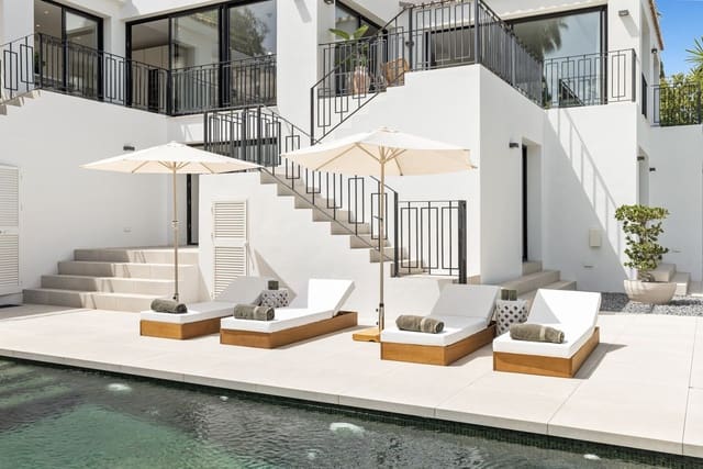 4 soveværelse Villa til salg i Nueva Andalucia, Marbella med swimmingpool garage - € 3.495.000 (Ref: 10160841)
