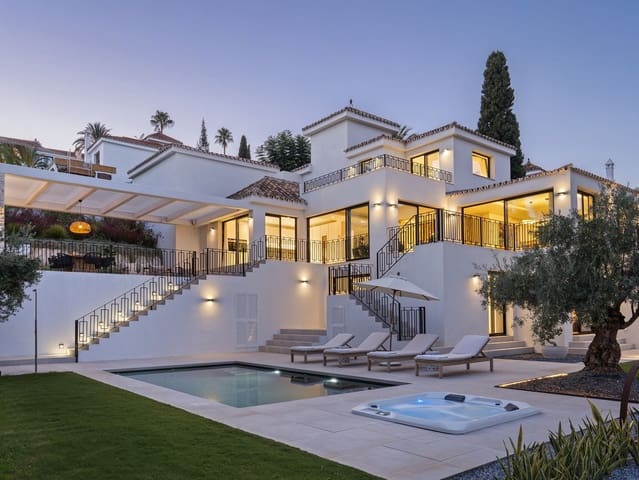 4 soveværelse Villa til salg i Nueva Andalucia, Marbella med swimmingpool garage - € 3.495.000 (Ref: 10160841)