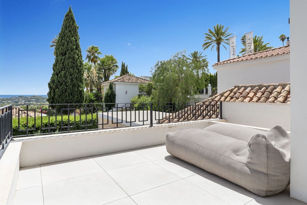 4 soveværelse Villa til salg i Nueva Andalucia med swimmingpool garage - € 3.495.000 (Ref: 10160841)