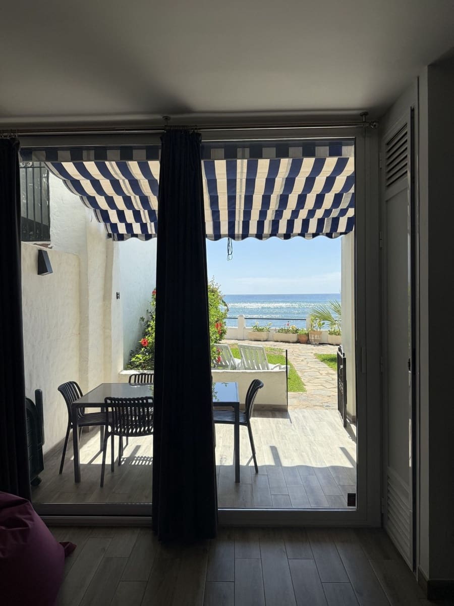 2 bedroom Townhouse for sale in Calahonda with pool - € 479,000 (Ref: 10160846)