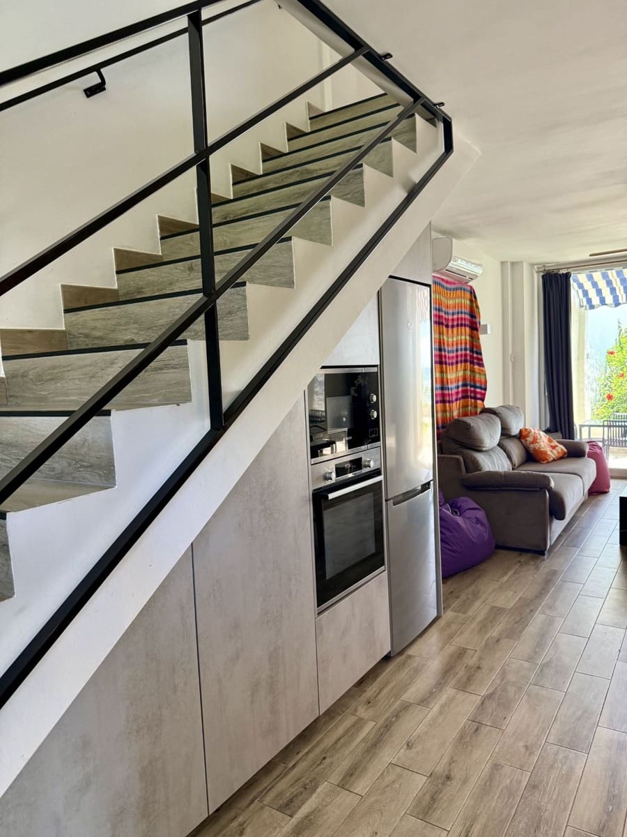 2 bedroom Townhouse for sale in Calahonda with pool - € 479,000 (Ref: 10160846)