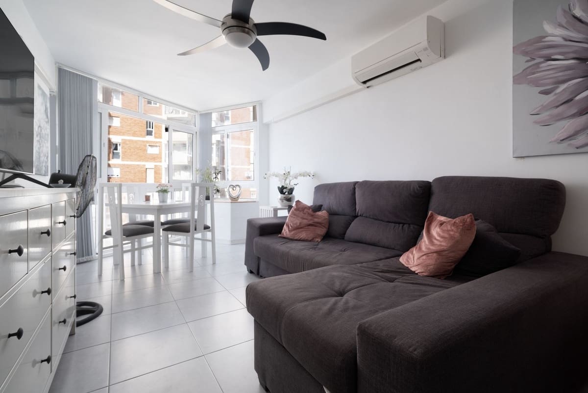 1 soverom Leilighet til salgs i Benalmadena med svømmebasseng - € 225 000 (Ref: 10160847)