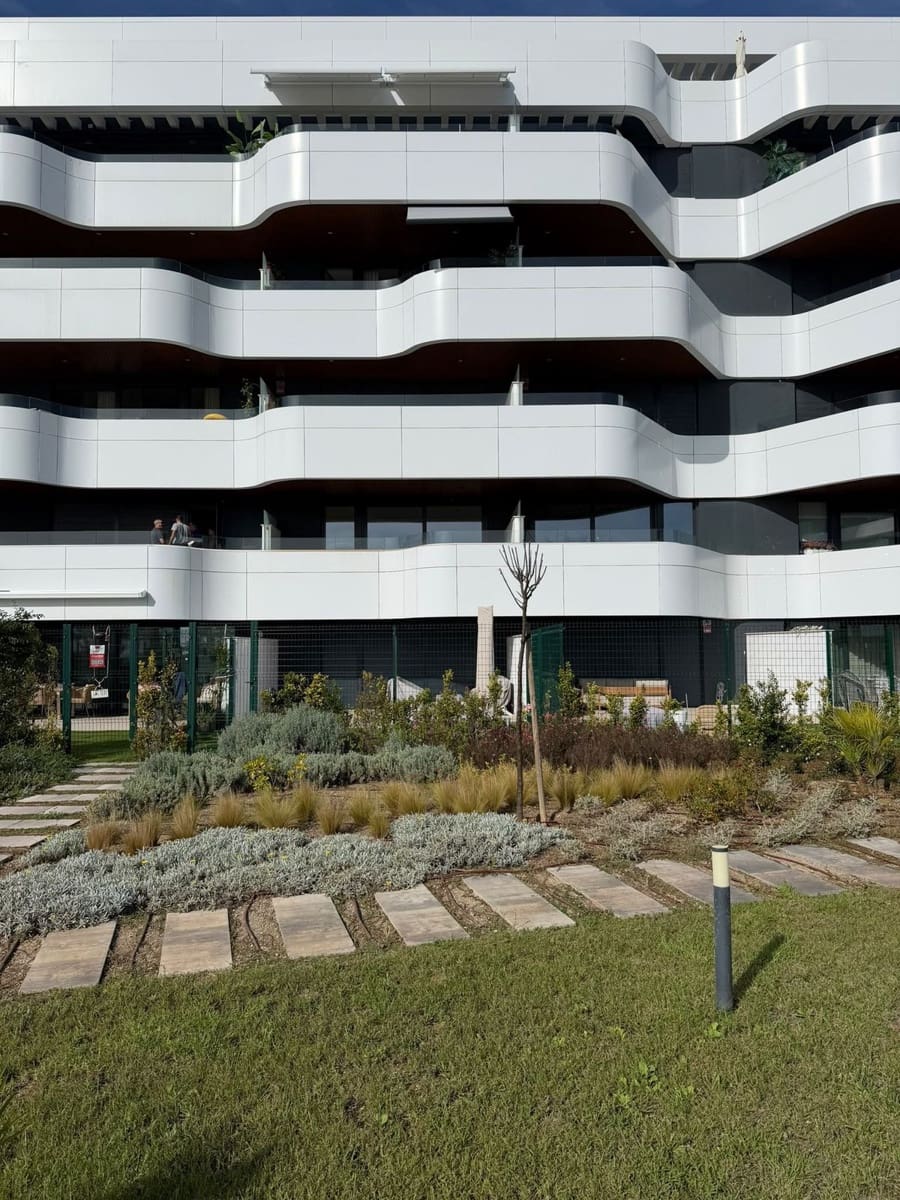 2 soverom Leilighet til salgs i Torremolinos med svømmebasseng garasje - € 880 000 (Ref: 10160848)