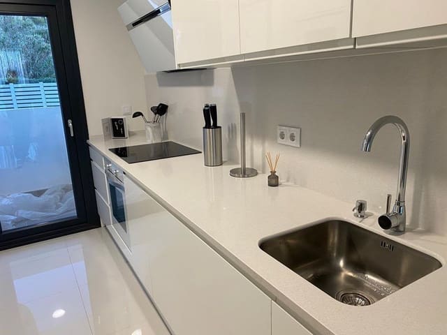 2 soveværelse Lejlighed til salg i Punta de la Chullera, Manilva - € 395.000 (Ref: 10163854)