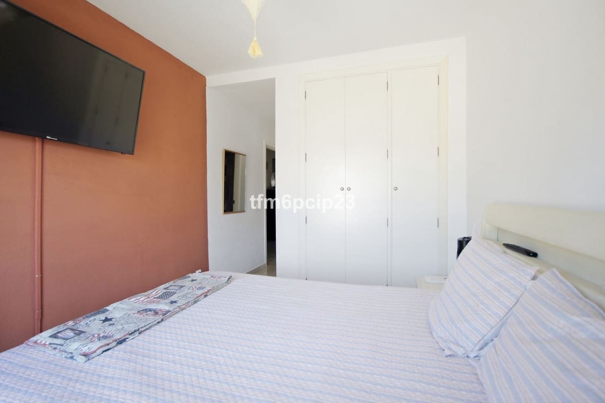 Apartamento de 3 habitaciones en San Luis de Sabinillas en venta con piscina garaje - 290.000 € (Ref: 10163856)
