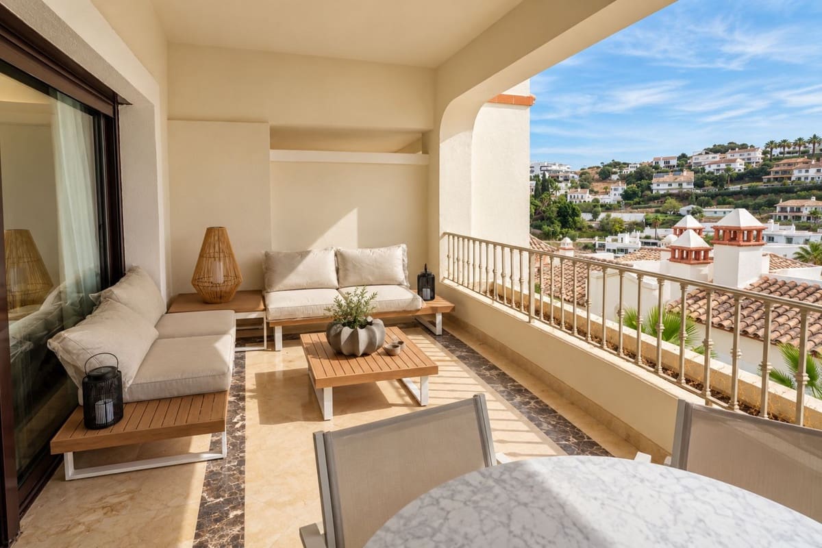 Casa de 3 habitaciones en Estepona en venta con piscina garaje - 478.000 € (Ref: 10163862)