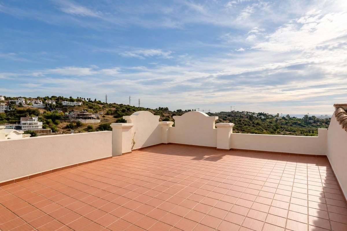 Casa de 3 habitaciones en Estepona en venta con piscina garaje - 478.000 € (Ref: 10163862)