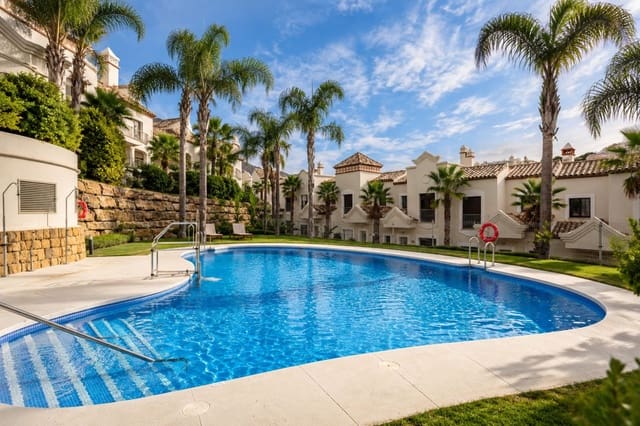 Casa de 3 habitaciones en Estepona en venta con piscina garaje - 478.000 € (Ref: 10163862)