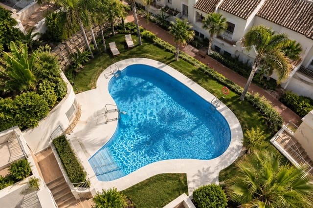 Casa de 3 habitaciones en Estepona en venta con piscina garaje - 478.000 € (Ref: 10163862)