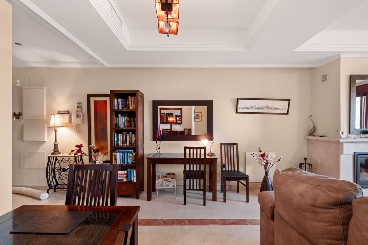2 chambre Appartement à vendre à La Mairena avec piscine garage - 365 000 € (Ref: 10163863)