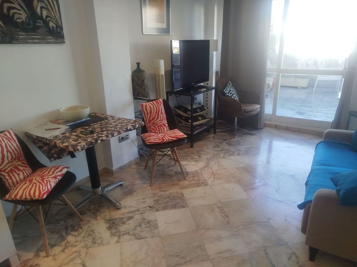 1 soverom Leilighet til salgs i Elviria med svømmebasseng - € 375 000 (Ref: 10163867)