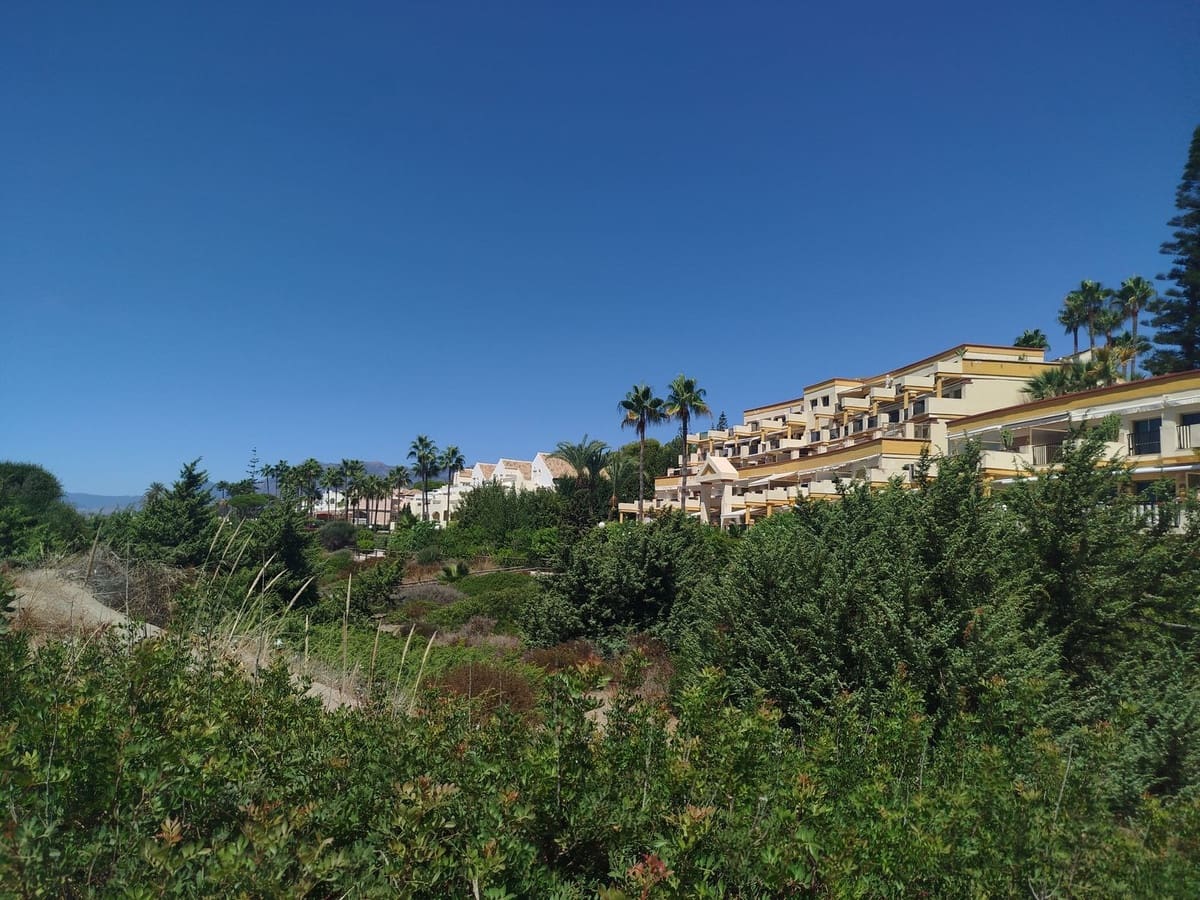 1 soverom Leilighet til salgs i Elviria med svømmebasseng - € 375 000 (Ref: 10163867)