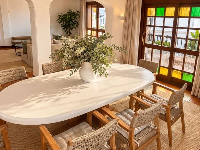4 slaapkamer Halfvrijstaande villa te koop in Aloha Golf, Marbella met zwembad - € 1.785.000 (Ref: 10163868)