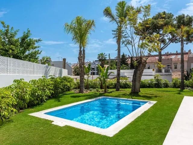 3 slaapkamer Villa te koop in Los Boliches , Fuengirola met zwembad - € 587.500 (Ref: 10163871)