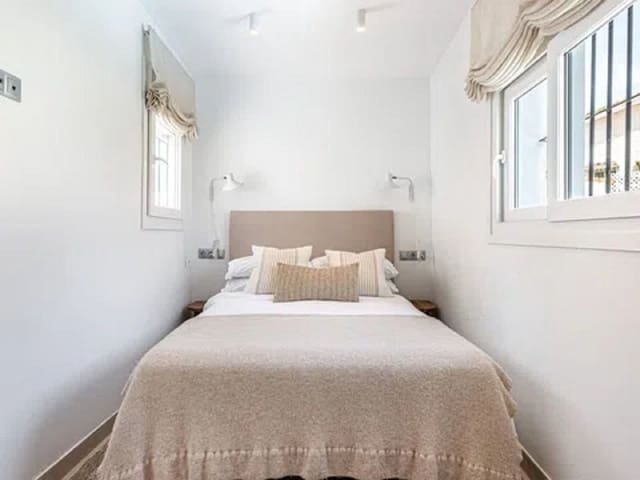 3 slaapkamer Villa te koop in Los Boliches , Fuengirola met zwembad - € 587.500 (Ref: 10163871)