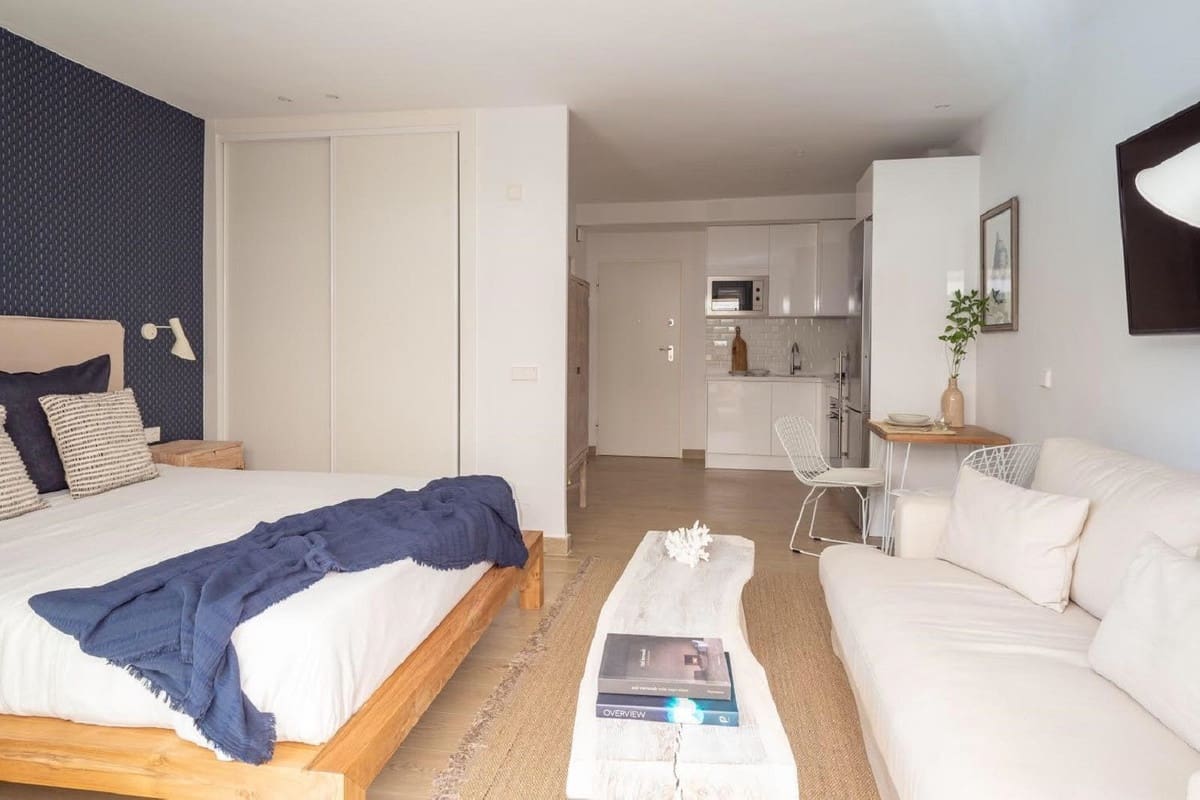 Estudio de 1 habitación en Elviria en venta con piscina - 404.500 € (Ref: 10163878)