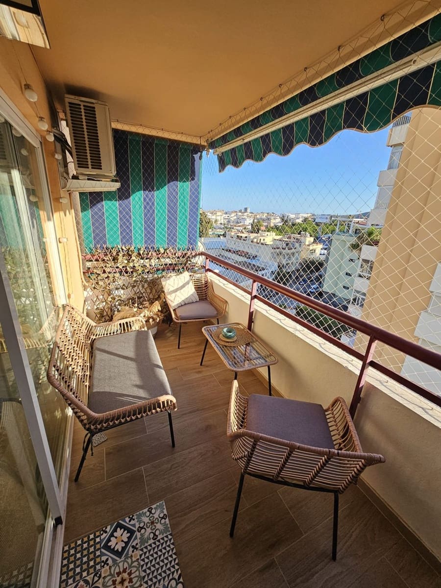 2 bedroom Apartment for sale in Las Lagunas de Mijas with pool - € 250,000 (Ref: 10163880)
