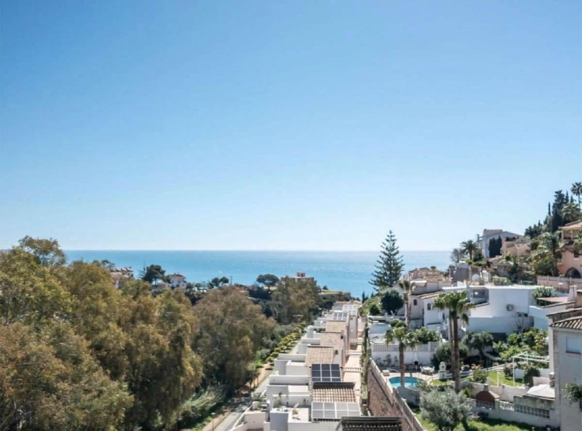 4 bedroom Villa for sale in Benalmadena with pool - € 935,000 (Ref: 10163881)