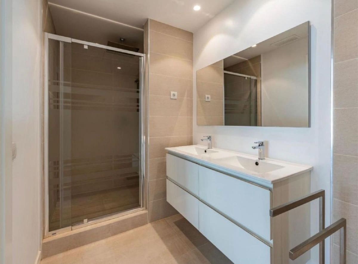 4 bedroom Villa for sale in Benalmadena with pool - € 935,000 (Ref: 10163881)