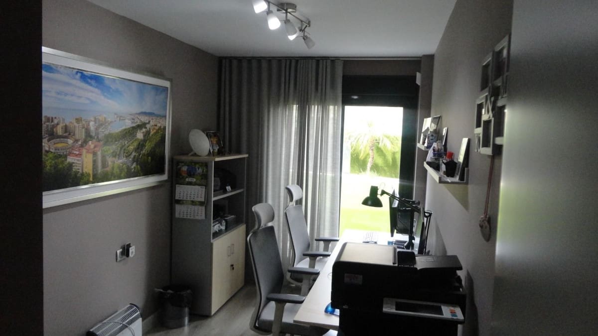 3 sypialnia Apartament na sprzedaż w Torremolinos z basenem garażem - 957 500 € (Ref: 10163885)