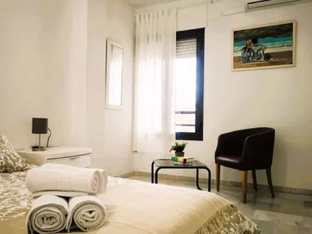 2 soveværelse Lejlighed til salg i Torremolinos med swimmingpool - € 298.500 (Ref: 10163889)