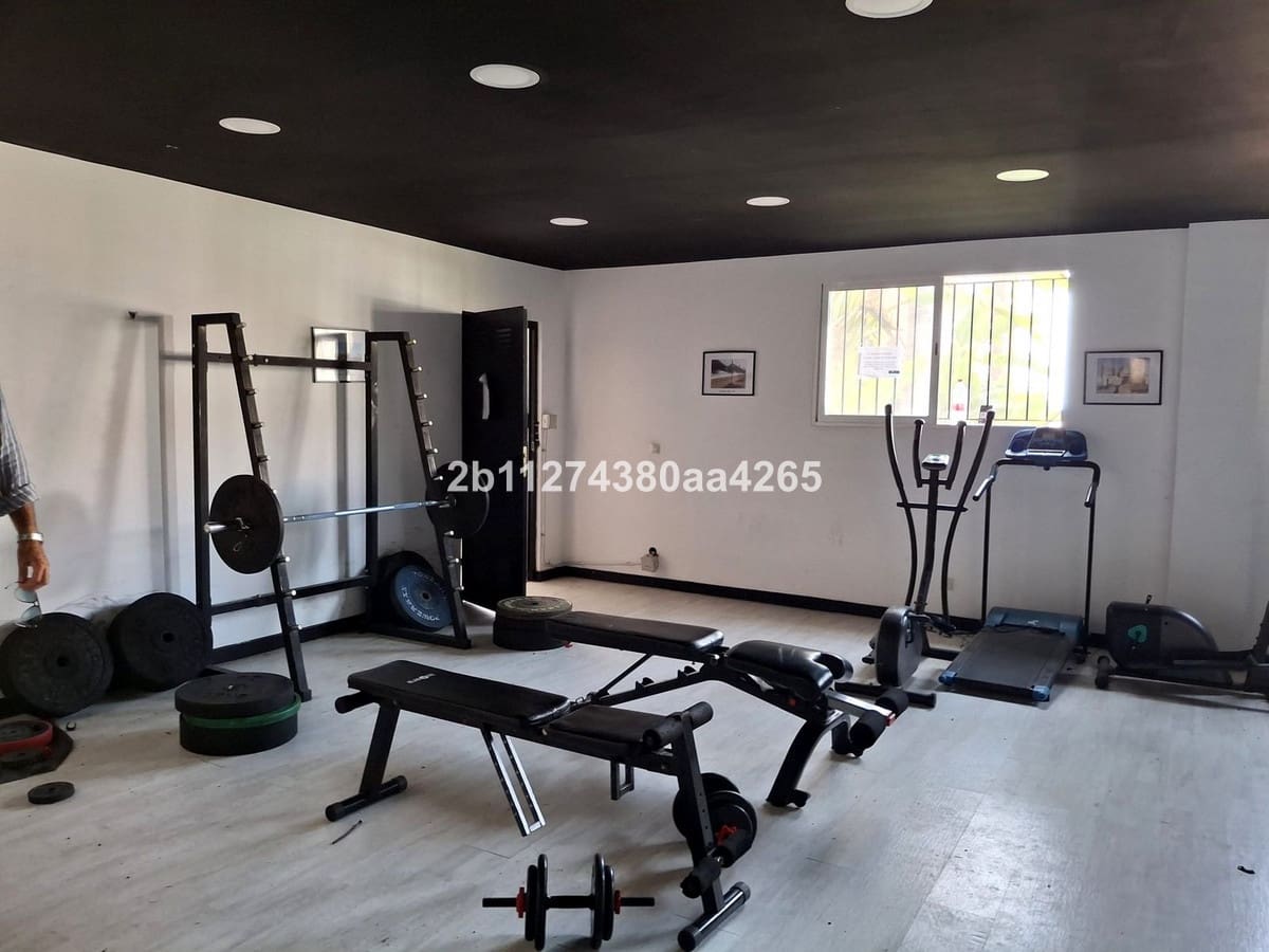 2 bedroom Apartment for sale in Riviera del Sol with pool garage - € 340,000 (Ref: 10163901)