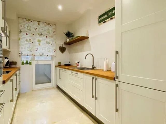 2 chambre Appartement à vendre à Elviria, Marbella avec piscine garage - 622 500 € (Ref: 10163903)