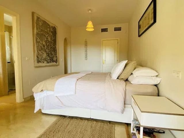 2 chambre Appartement à vendre à Elviria, Marbella avec piscine garage - 622 500 € (Ref: 10163903)