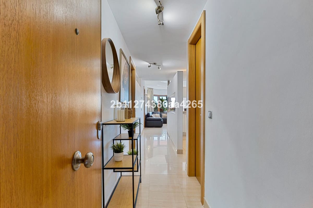2 soverom Leilighet til salgs i Benalmadena med svømmebasseng garasje - € 475 000 (Ref: 10163909)