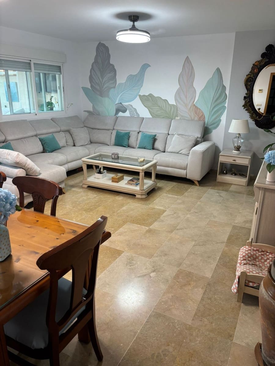 4 soveværelse Lejlighed til salg i Torremolinos med swimmingpool garage - € 775.000 (Ref: 10163914)