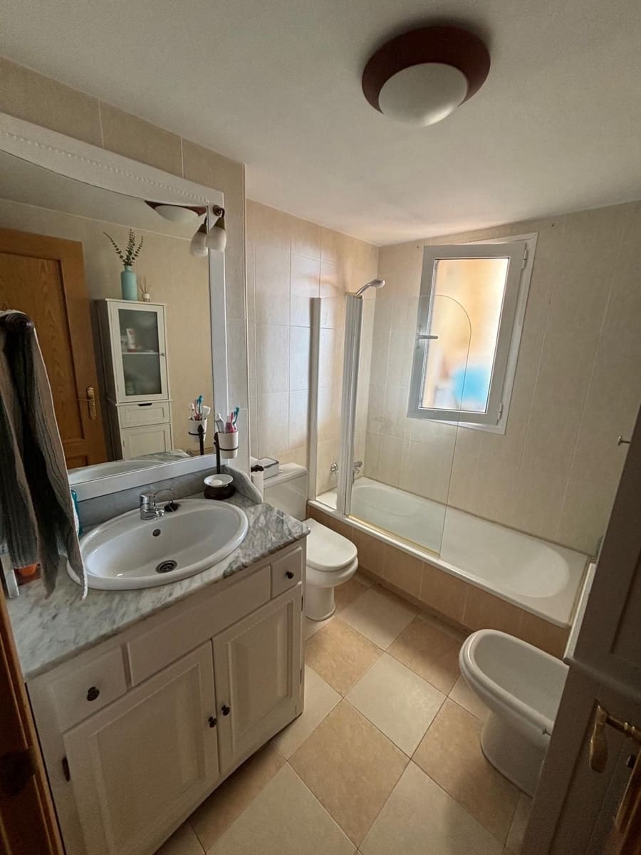 4 soveværelse Lejlighed til salg i Torremolinos med swimmingpool garage - € 775.000 (Ref: 10163914)