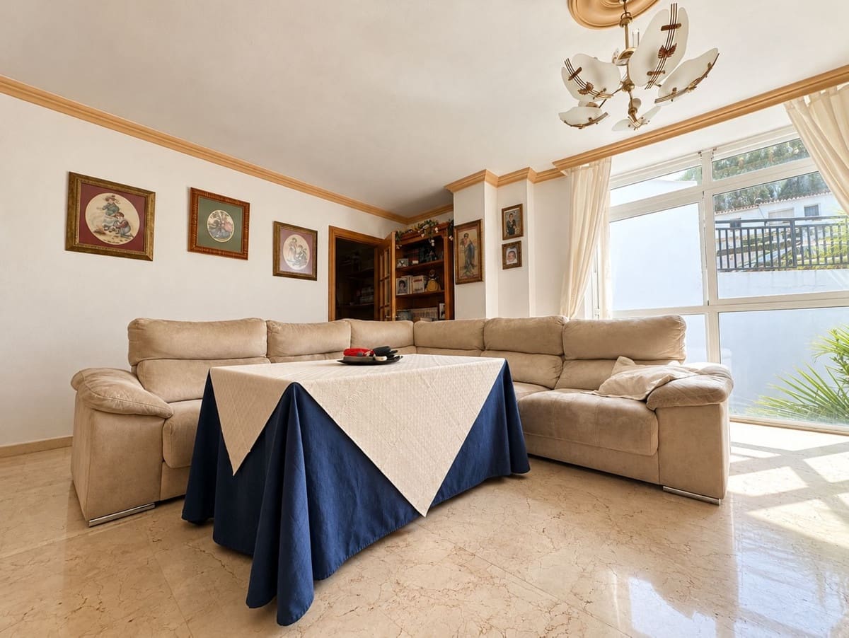 3 bedroom Apartment for sale in Mijas with garage - € 275,000 (Ref: 10166092)