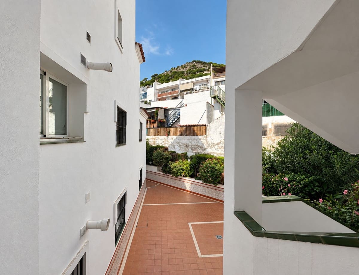 3 bedroom Apartment for sale in Mijas with garage - € 275,000 (Ref: 10166092)