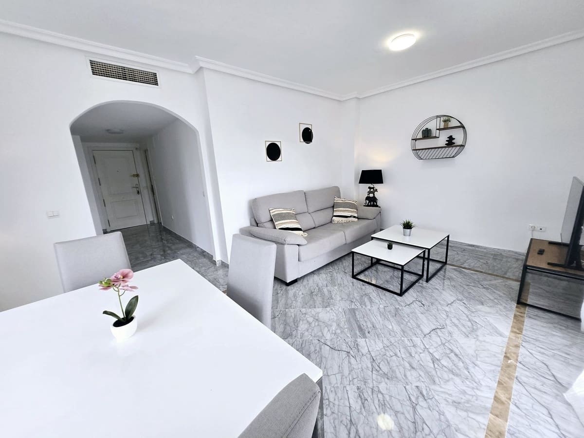 2 sypialnia Apartament na sprzedaż w Nueva Andalucia z basenem garażem - 390 000 € (Ref: 10166093)