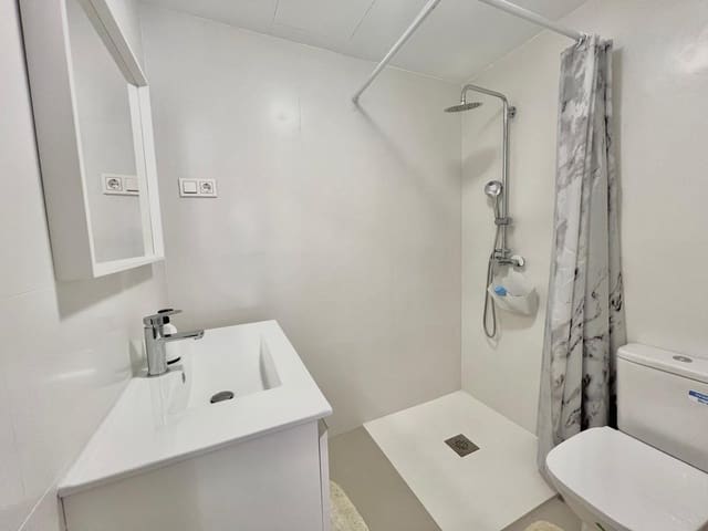 2 soveværelse Lejlighed til salg i Los Boliches , Fuengirola - € 379.000 (Ref: 10166094)