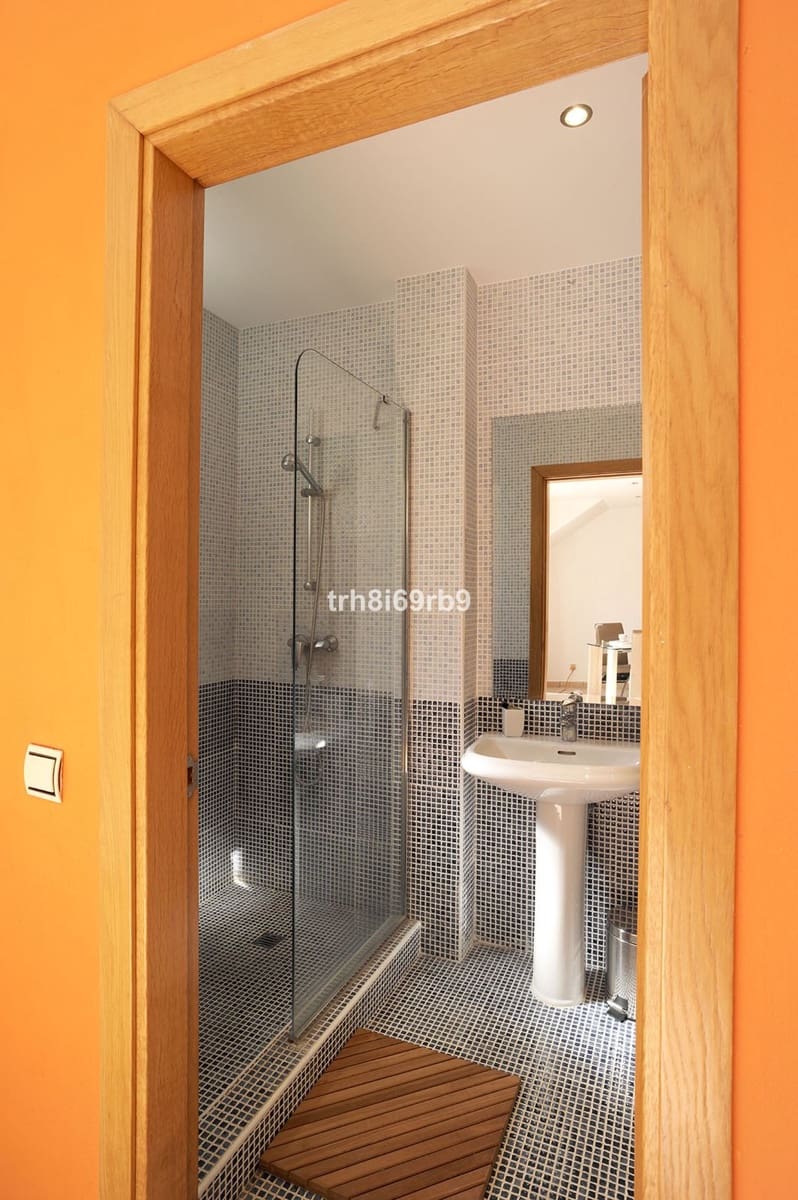 2 bedroom Apartment for sale in New Golden Mile with pool garage - € 395,000 (Ref: 10166095)