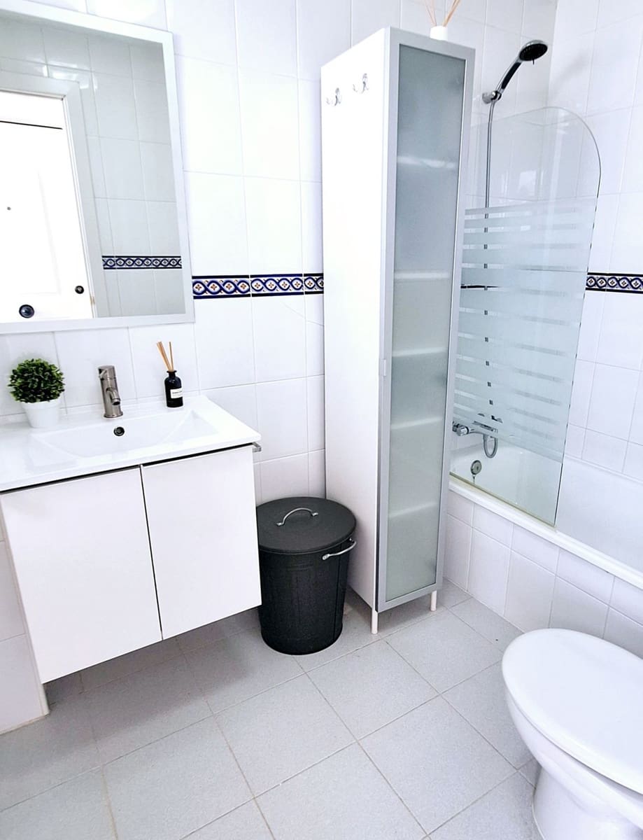 Apartamento de 2 habitaciones en Bahia de Casares en venta con piscina garaje - 265.000 € (Ref: 10166096)