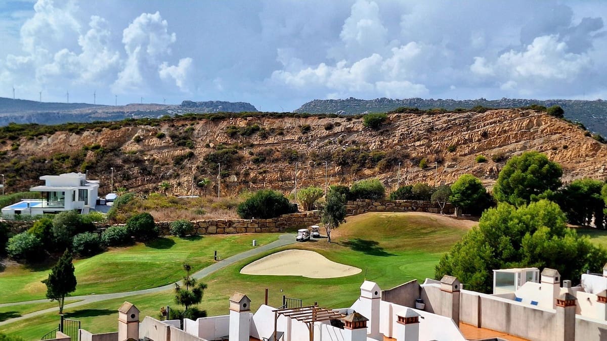 Apartamento de 2 habitaciones en Bahia de Casares en venta con piscina garaje - 265.000 € (Ref: 10166096)