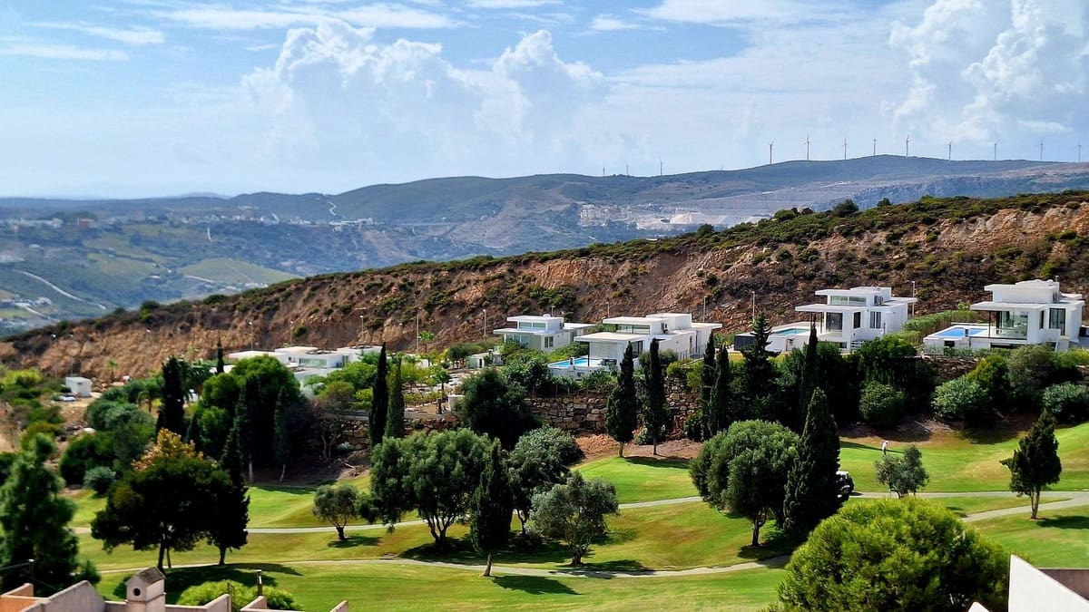 Apartamento de 2 habitaciones en Bahia de Casares en venta con piscina garaje - 265.000 € (Ref: 10166096)