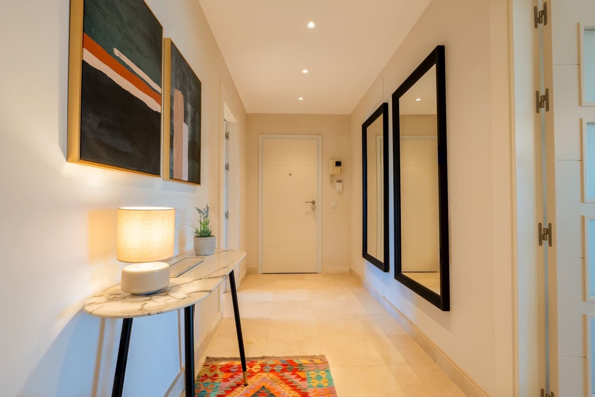 2 bedroom Apartment for sale in Benahavis with pool garage - € 630,000 (Ref: 10166099)