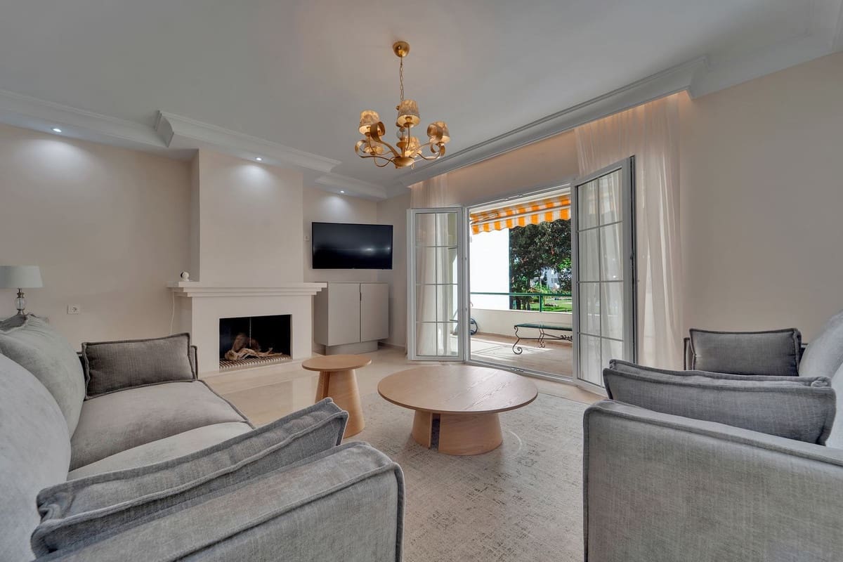 3 bedroom Apartment for sale in Benahavis with pool garage - € 710,000 (Ref: 10166100)