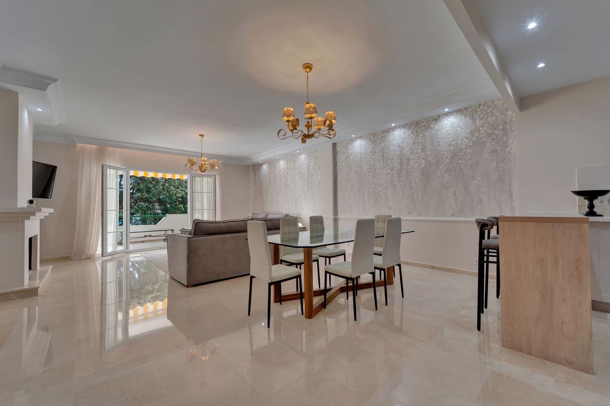 3 bedroom Apartment for sale in Benahavis with pool garage - € 710,000 (Ref: 10166100)