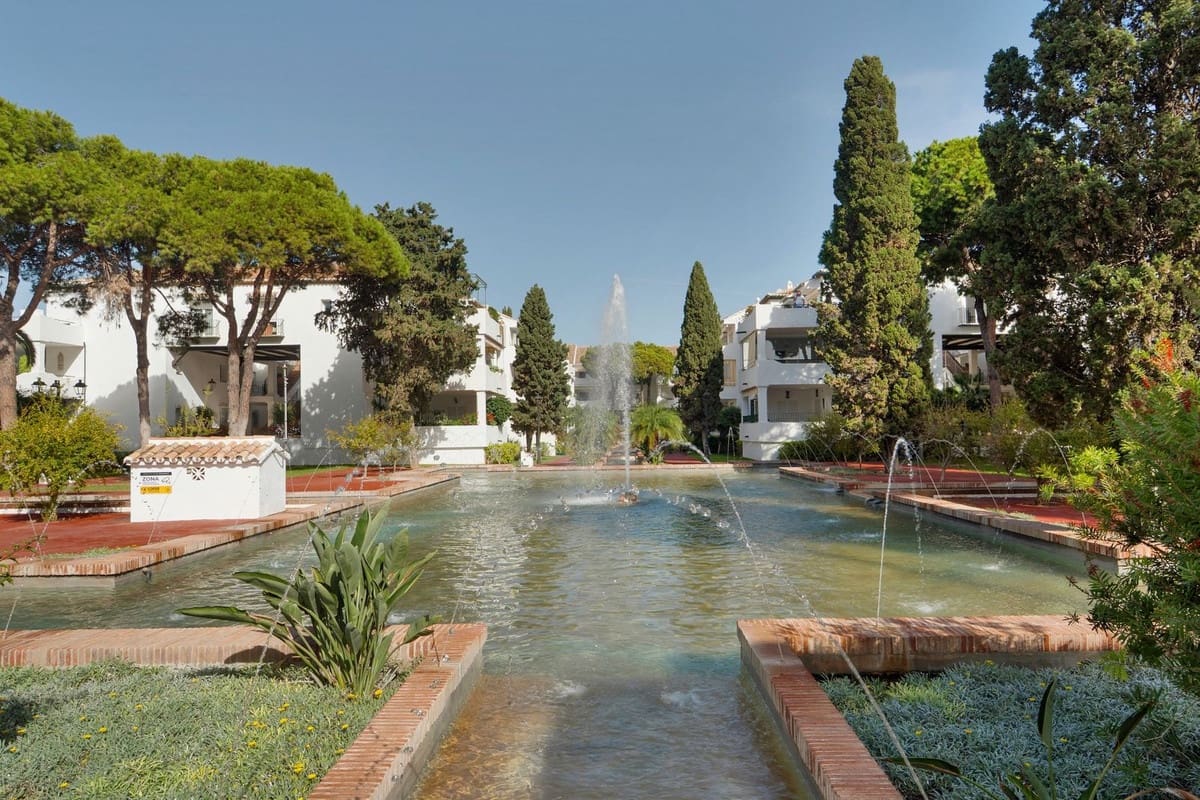 3 bedroom Apartment for sale in Benahavis with pool garage - € 710,000 (Ref: 10166100)