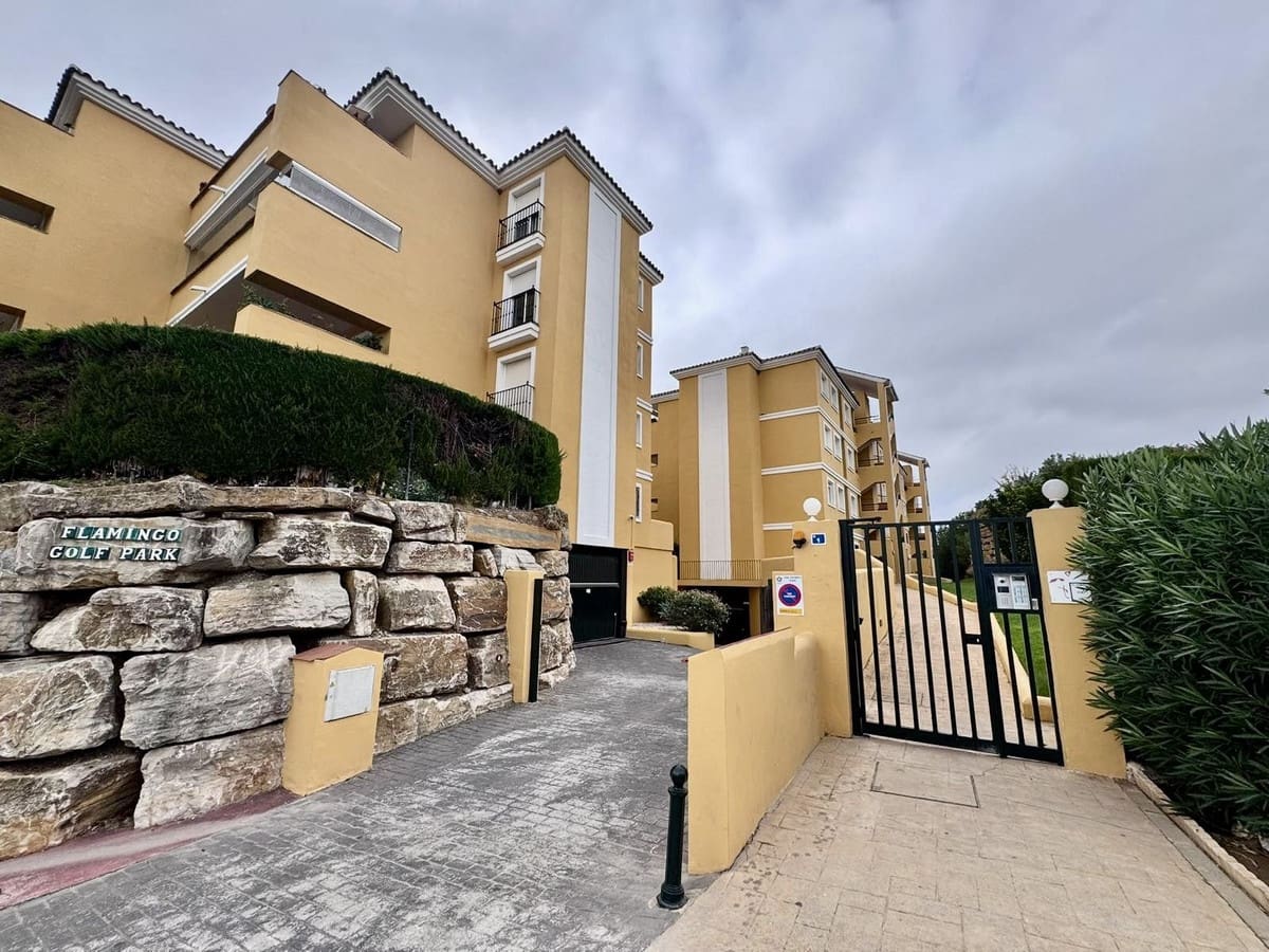2 bedroom Apartment for sale in Riviera del Sol with pool garage - € 310,000 (Ref: 10166106)