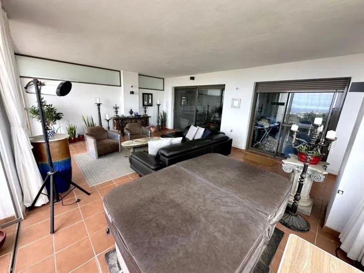 2 soveværelse Lejlighed til salg i La Cala de Mijas med swimmingpool garage - € 590.000 (Ref: 10167844)