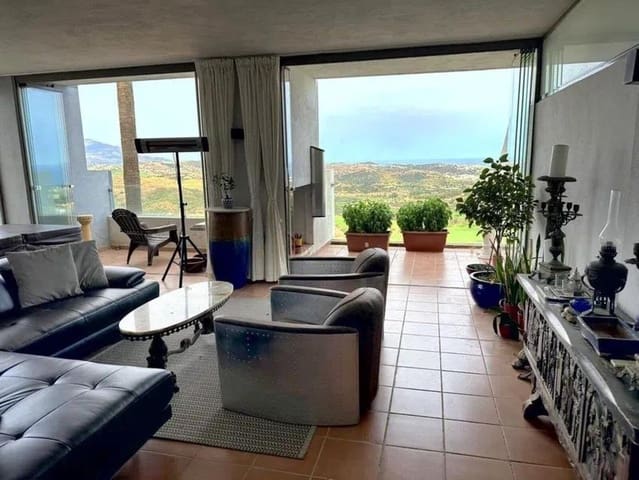 2 soveværelse Lejlighed til salg i La Cala de Mijas, Mijas med swimmingpool garage - € 590.000 (Ref: 10167844)