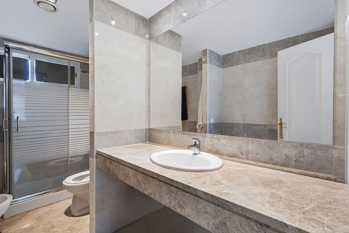 3 sovrum Hus till salu i Nueva Andalucia med pool garage - 950 000 € (Ref: 10167846)