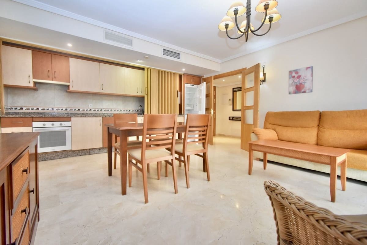 Apartamento de 2 habitaciones en Benalmádena en venta con piscina garaje - 436.500 € (Ref: 10167849)